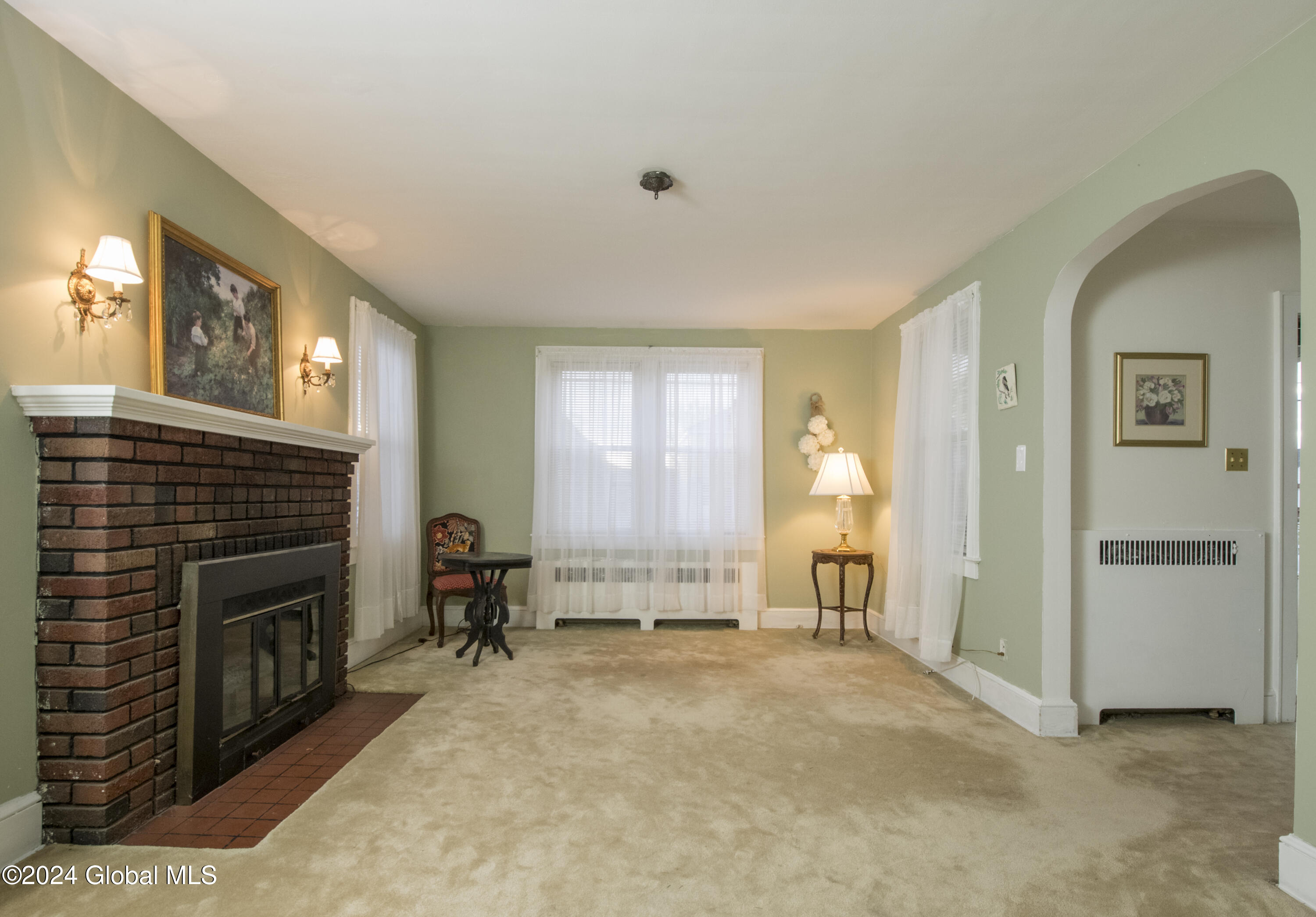 203 Whitehall Road Albany, NY 12209 - Photo 5 of 32 MICHAEL GALLITELLI-2056
