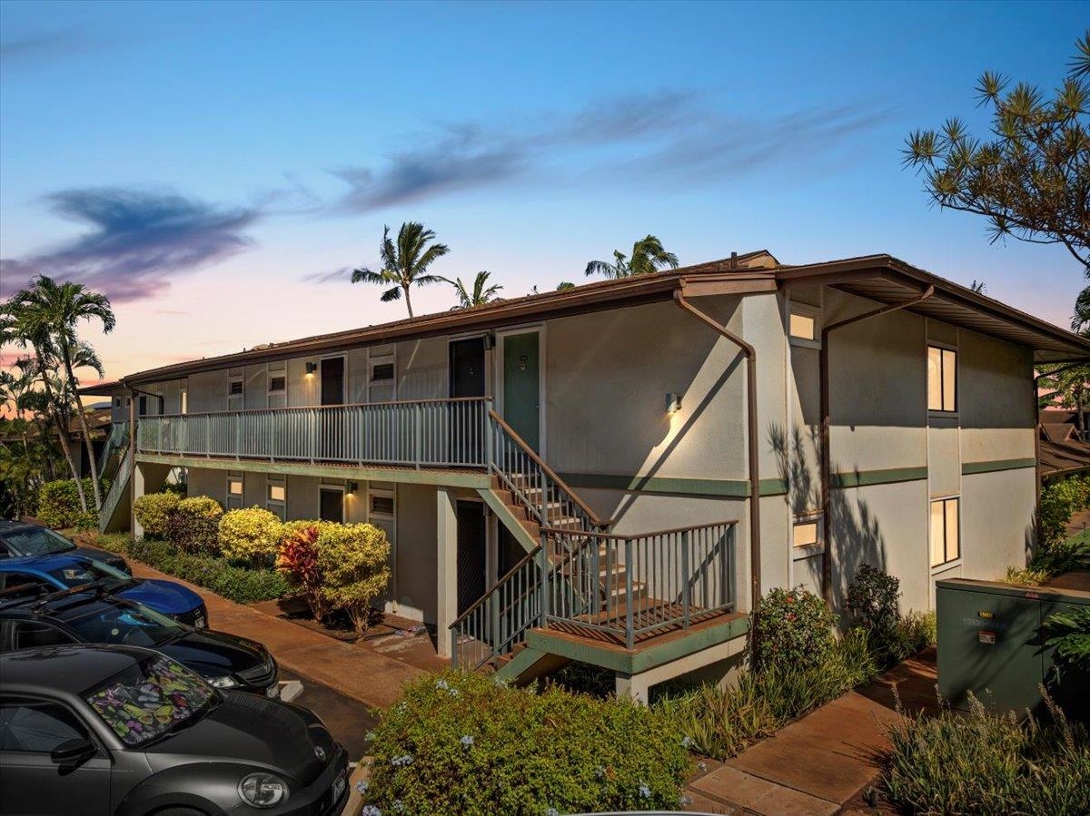 3788 Lower Honoapiilani Road, Unit A114 Lahaina, HI 96761 - Photo 17 of 18 a front view of a house