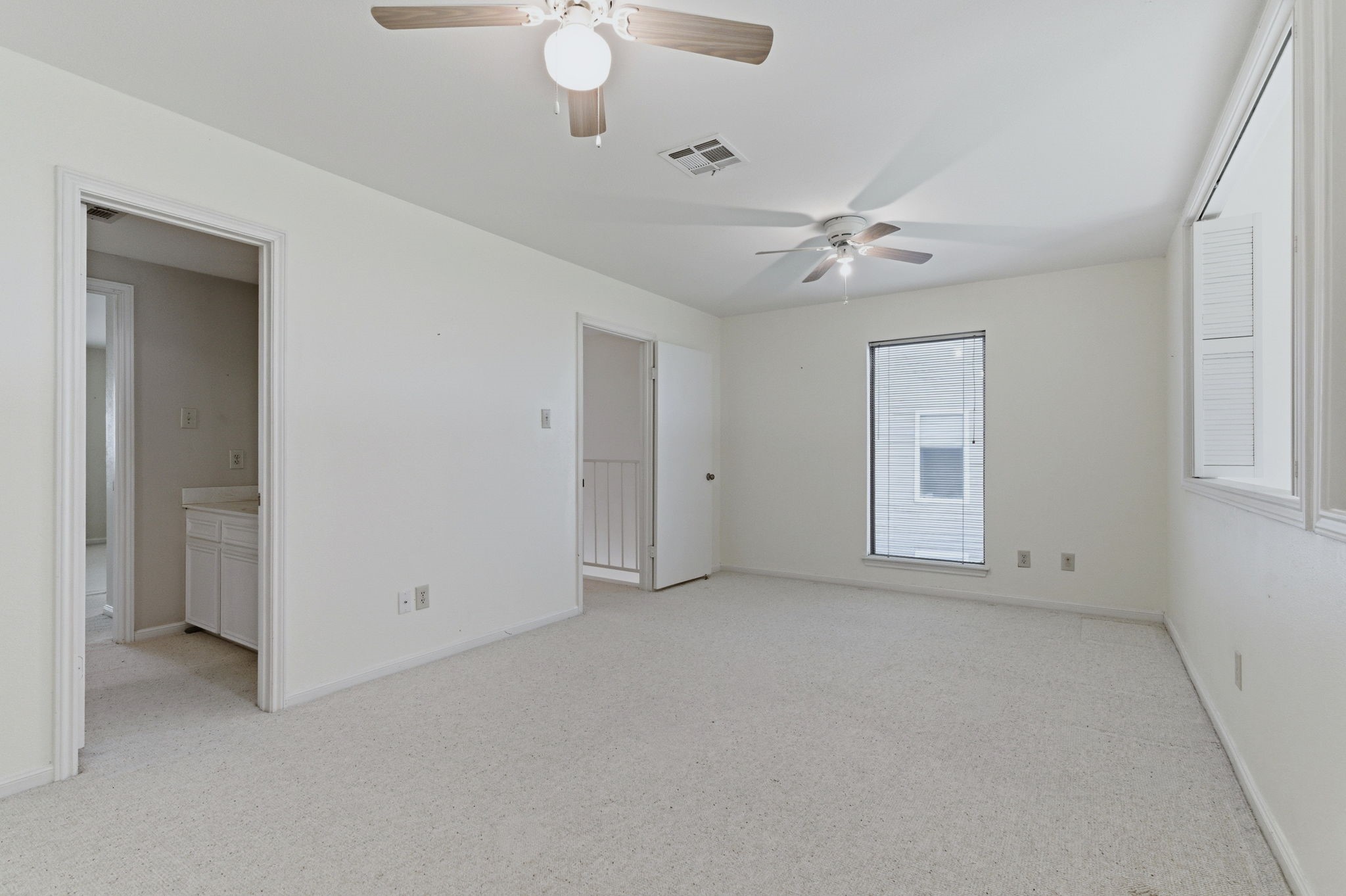 144 April Point Drive South Conroe, TX 77356 - Photo 26 of 33