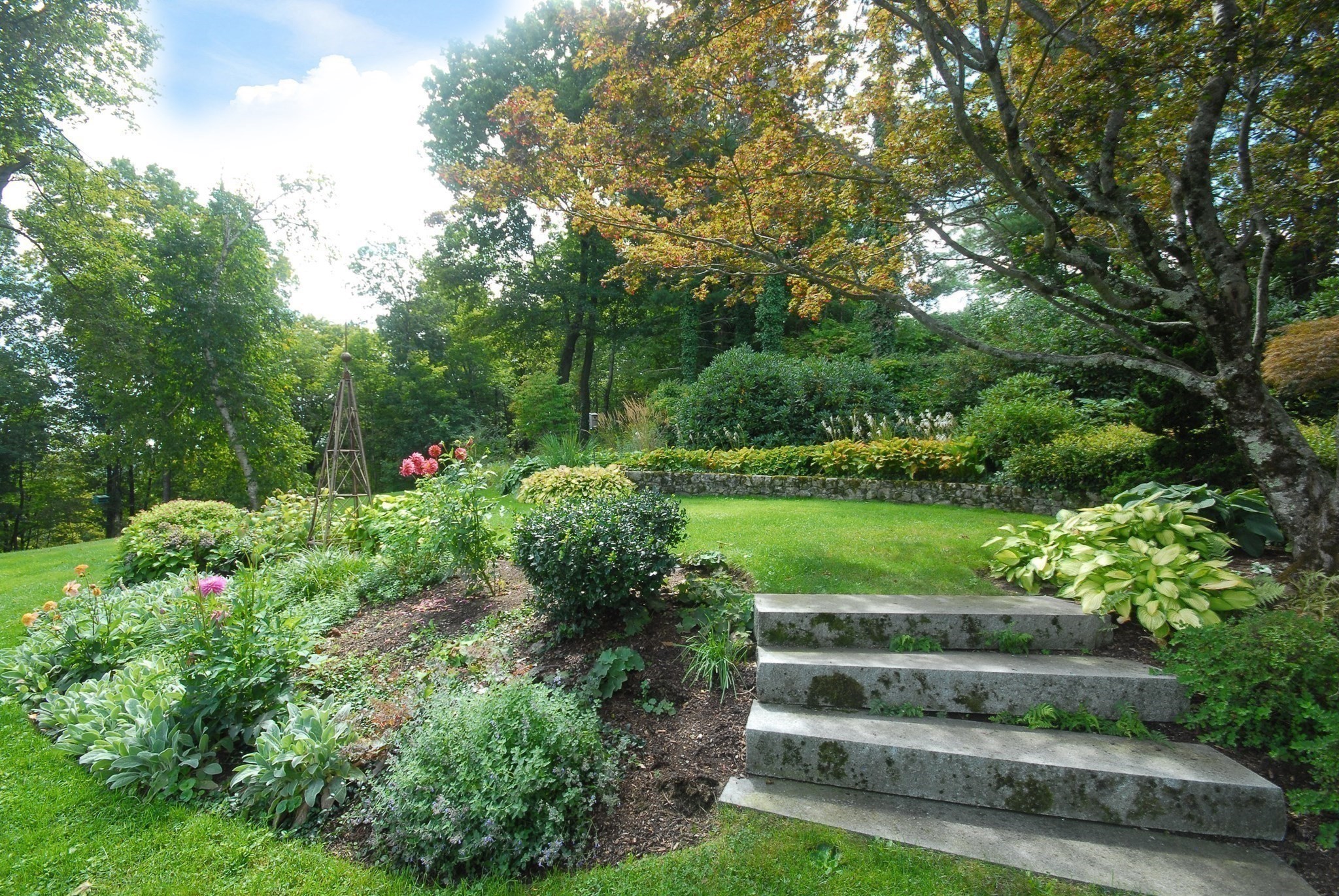 9 Hilliard Road Lincoln, MA 01773 - Photo 33 of 42 Gallery Image 33