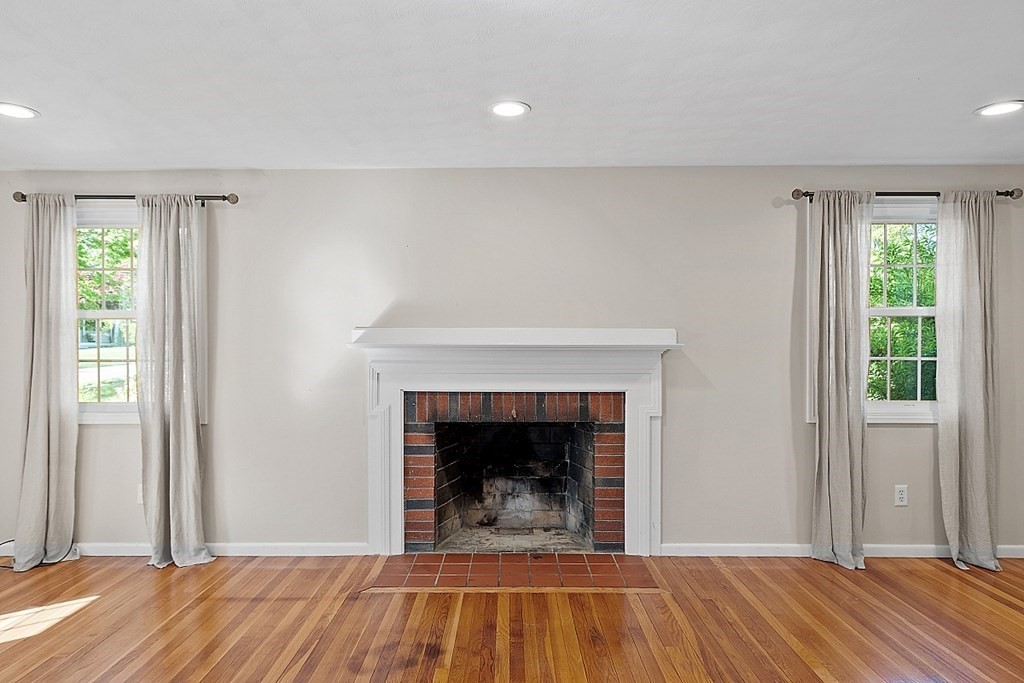6 Ashwood Road Acton, MA 01720 - Photo 12 of 26 Gallery Image 12