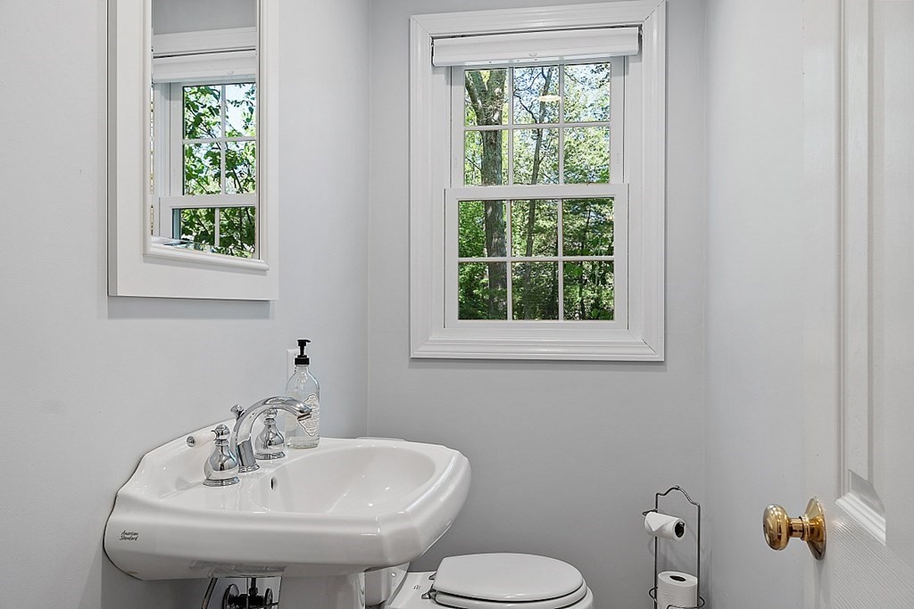 6 Ashwood Road Acton, MA 01720 - Photo 13 of 26 Gallery Image 13