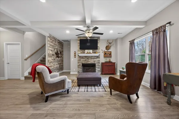 $599,900 | 2140 Palmyra Road, Palmyra, TN 37142