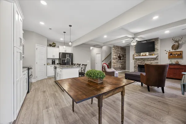 $599,900 | 2140 Palmyra Road, Palmyra, TN 37142