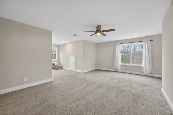 $599,900 | 2140 Palmyra Road, Palmyra, TN 37142