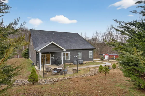 $599,900 | 2140 Palmyra Road, Palmyra, TN 37142