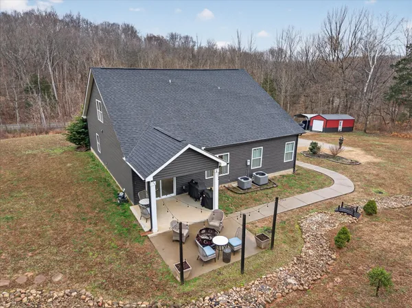 $599,900 | 2140 Palmyra Road, Palmyra, TN 37142
