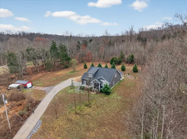$599,900 | 2140 Palmyra Road, Palmyra, TN 37142