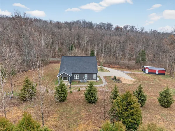 $599,900 | 2140 Palmyra Road, Palmyra, TN 37142