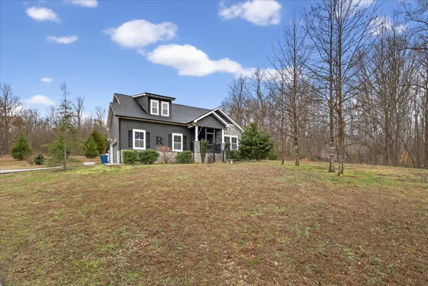 $599,900 | 2140 Palmyra Road, Palmyra, TN 37142