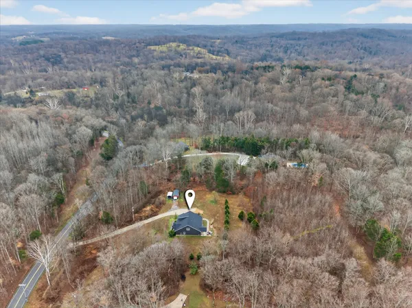 $599,900 | 2140 Palmyra Road, Palmyra, TN 37142