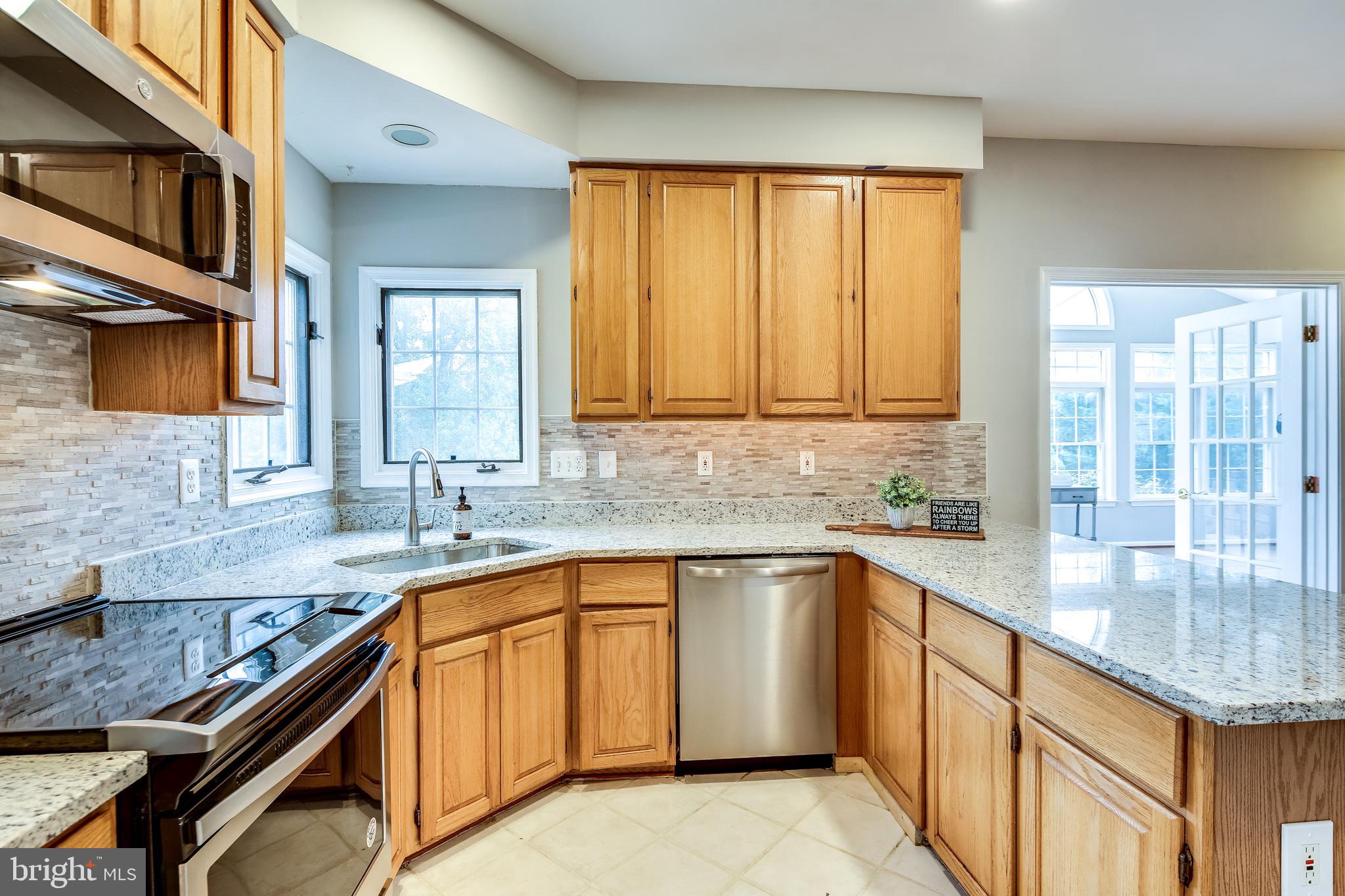 5261 Rising Sun Lane Ellicott City, MD 21043 - Photo 11 of 40 Gallery Image 11