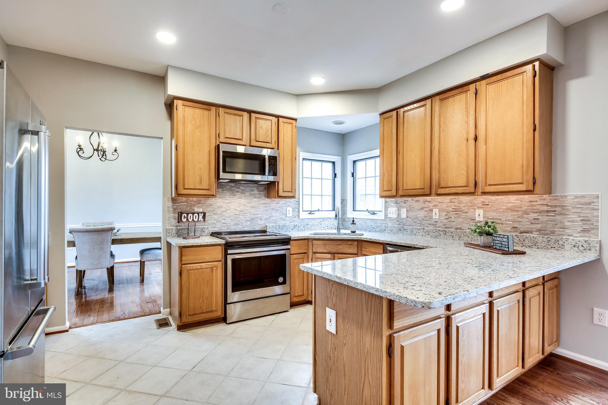 5261 Rising Sun Lane Ellicott City, MD 21043 - Photo 12 of 40 Gallery Image 12