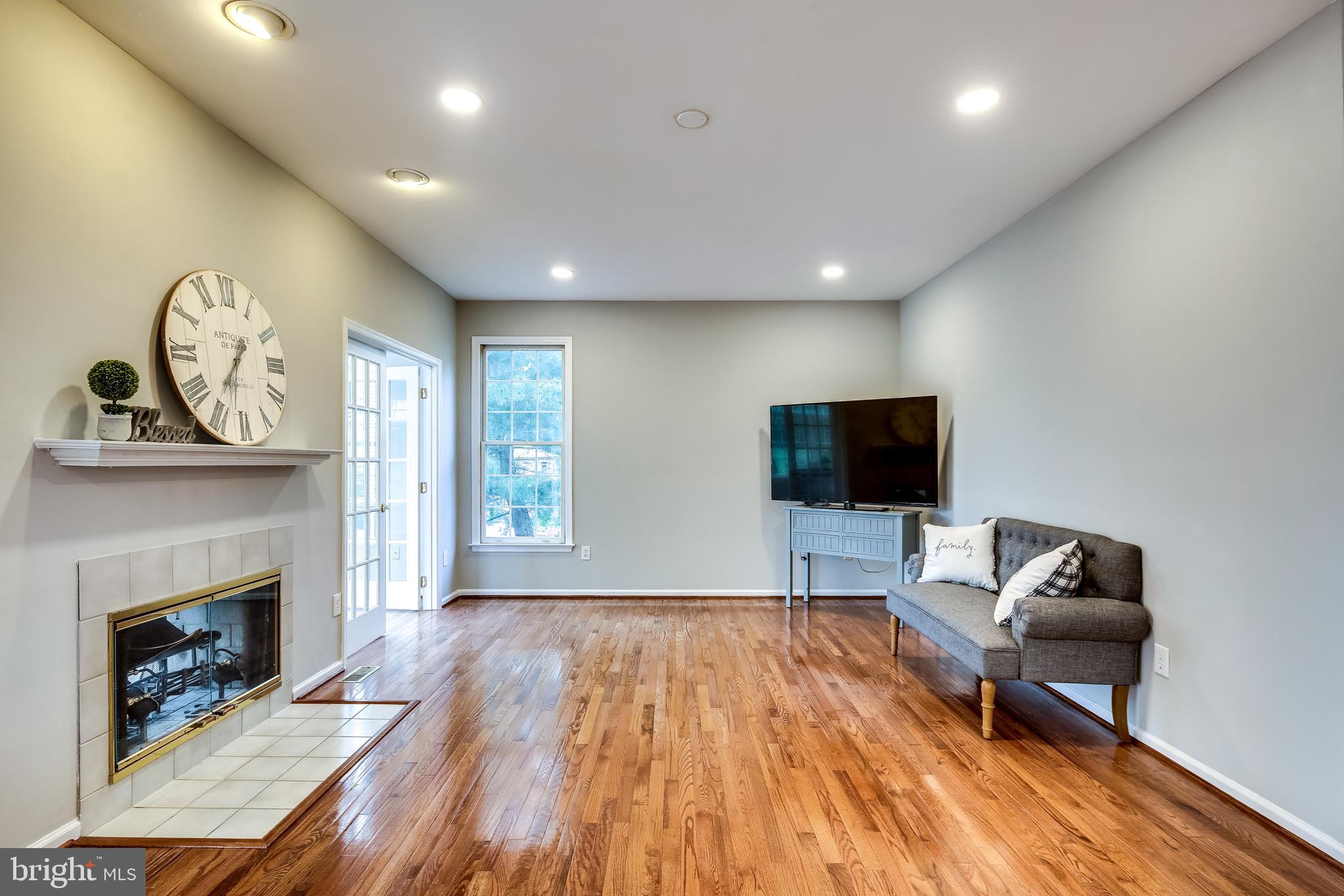 5261 Rising Sun Lane Ellicott City, MD 21043 - Photo 14 of 40 Gallery Image 14