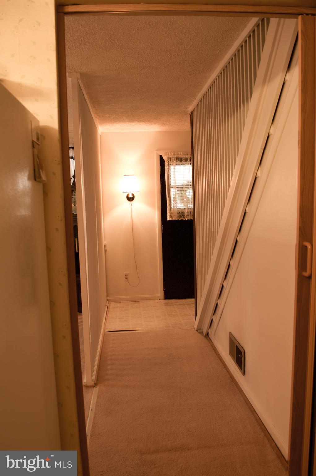 6333 Hillside Road, Unit 1 Springfield, VA 22152 - Photo 18 of 36 Entryway