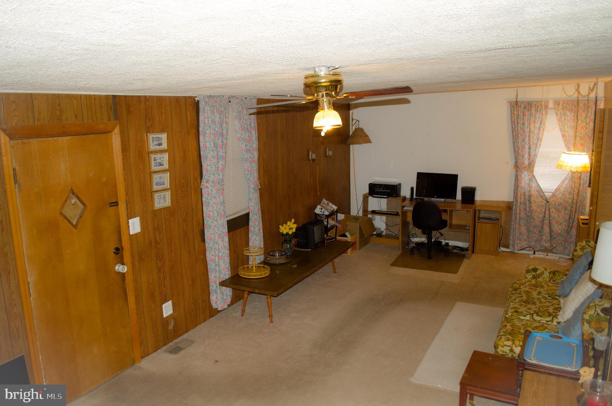 6333 Hillside Road, Unit 1 Springfield, VA 22152 - Photo 22 of 36 Family Room
