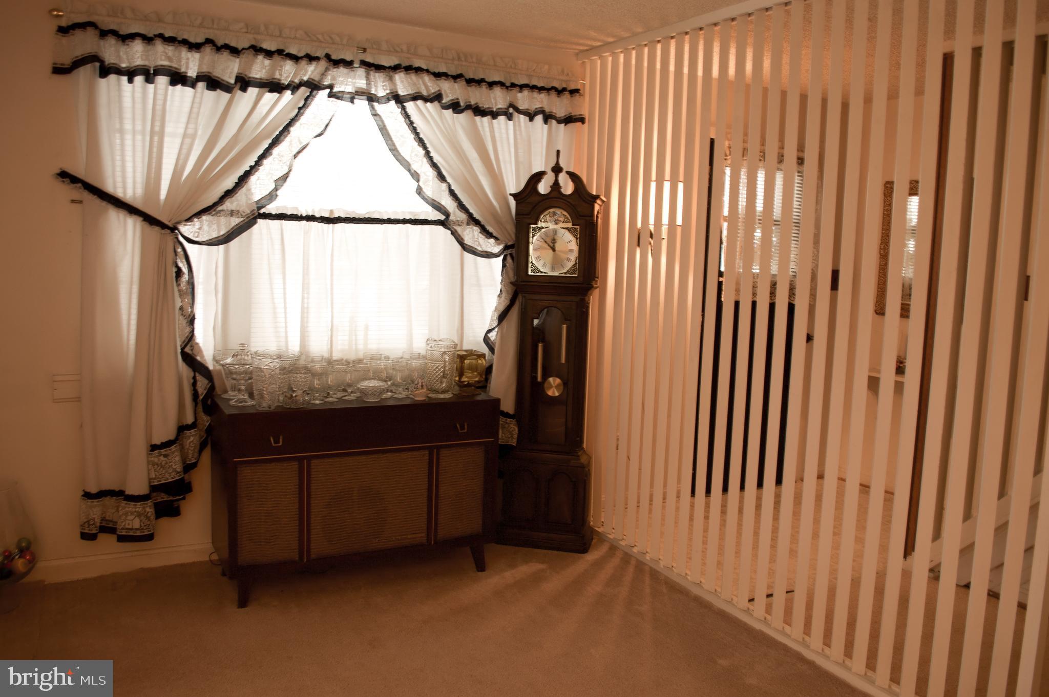 6333 Hillside Road, Unit 1 Springfield, VA 22152 - Photo 24 of 36 Formal living room