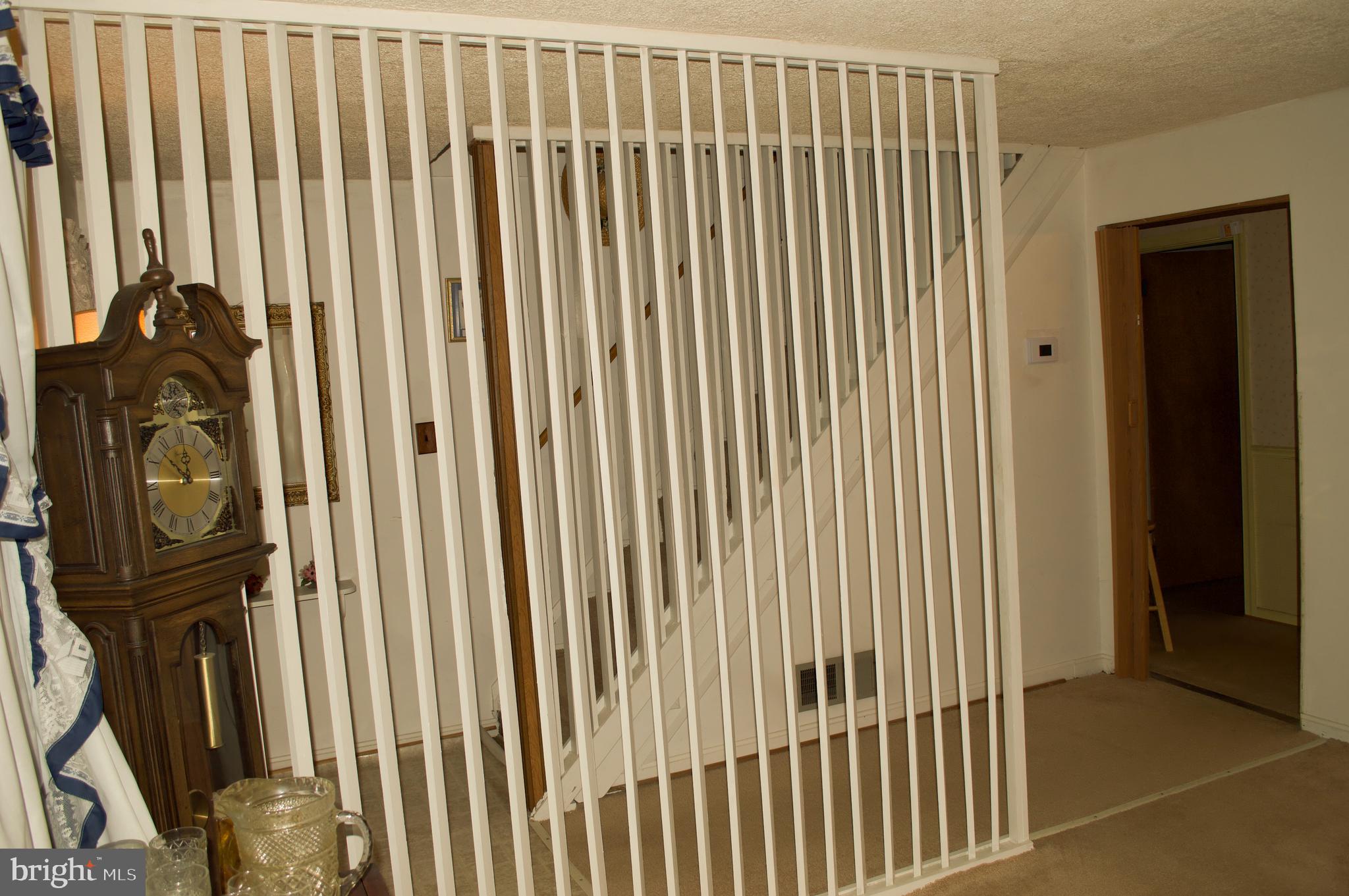 6333 Hillside Road, Unit 1 Springfield, VA 22152 - Photo 25 of 36 Entryway from front door
