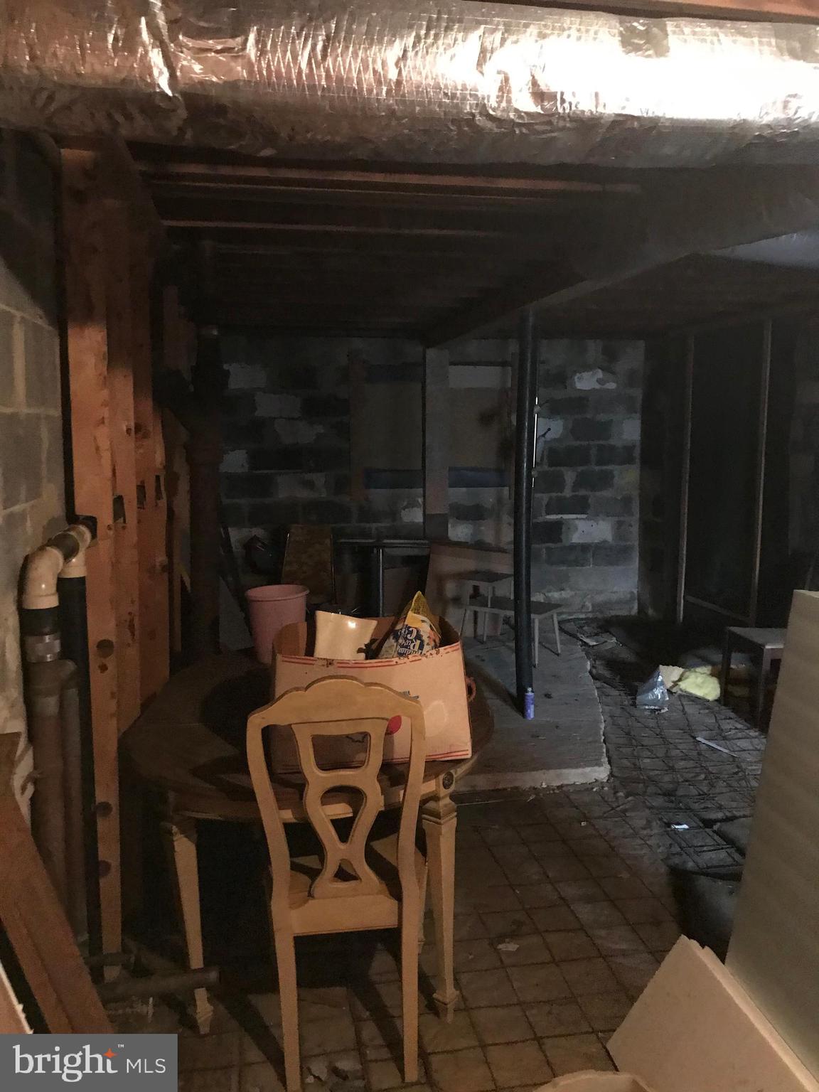 6333 Hillside Road, Unit 1 Springfield, VA 22152 - Photo 35 of 36 Additional space under porch