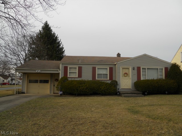 251 Harvey Street Struthers, OH 44471 - Photo 1 of 7