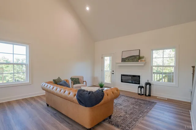 $519,900 | 1130 Live Oak Court, Forest, VA 24551