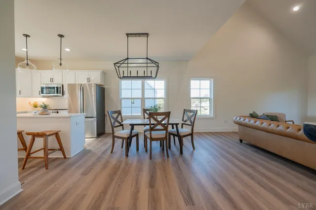 $519,900 | 1130 Live Oak Court, Forest, VA 24551