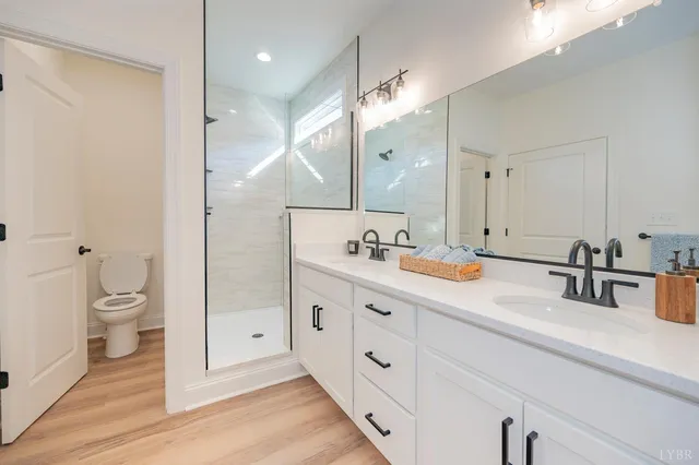 $519,900 | 1130 Live Oak Court, Forest, VA 24551