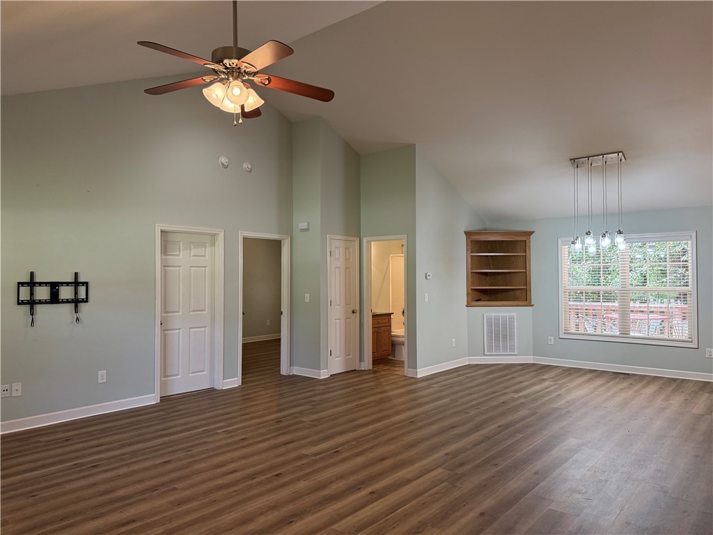 198 Miller Drive Central, SC 29630 - Photo 5 of 38