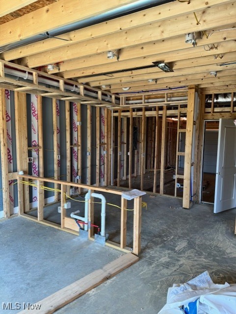 403 Fuji Road Northeast Louisville, OH 44641 - Photo 10 of 14 Gallery Image 10
