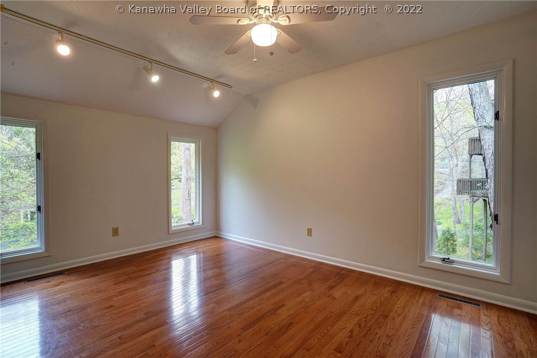 1439 Brookstone Road Charleston, WV 25314 - Photo 22 of 30 Gallery Image 22