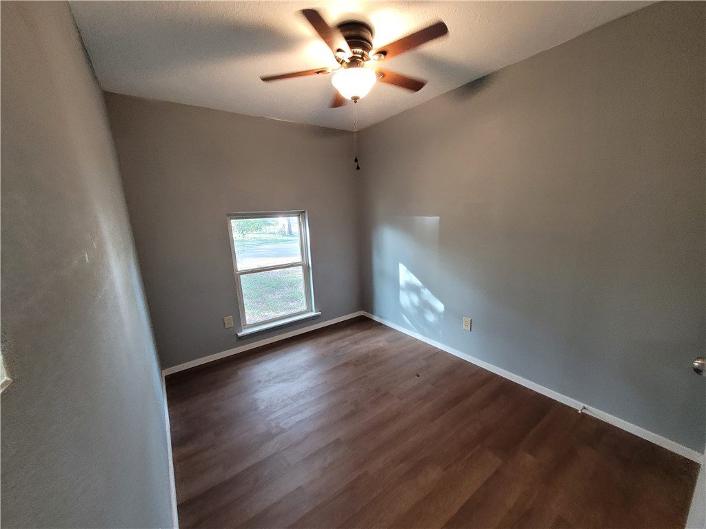 900 3rd Street Sinton, TX 78387 - Photo 13 of 21