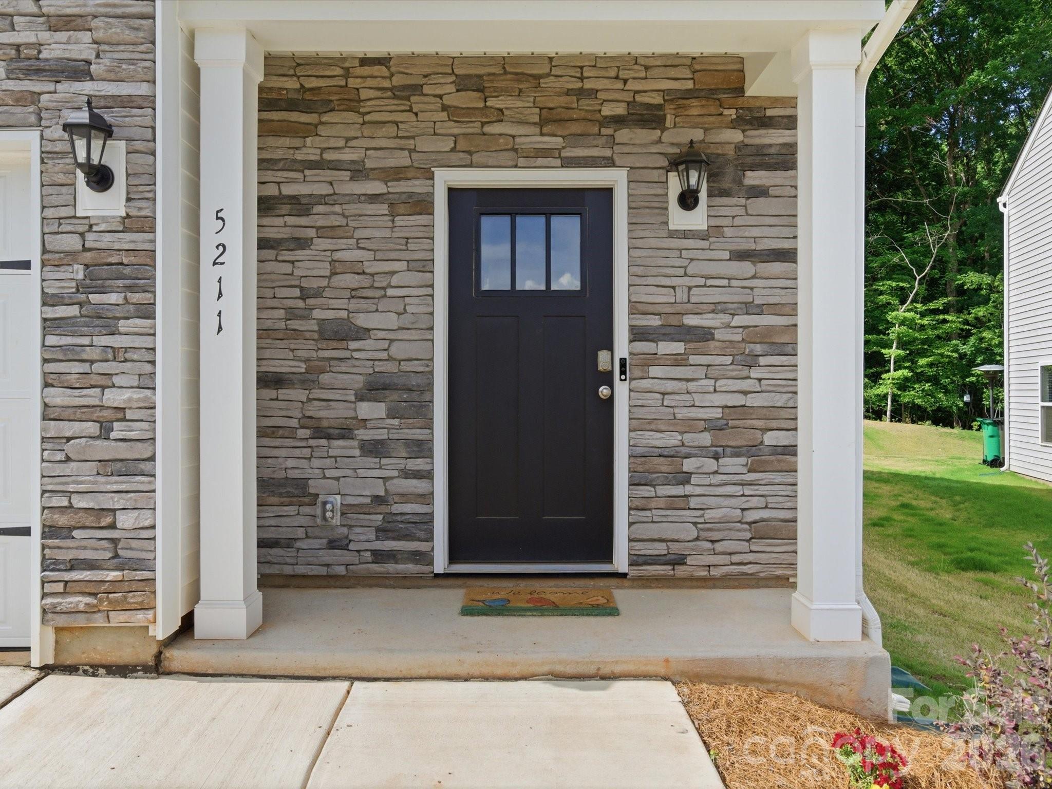 5211 Reedy Ridge Road Charlotte, NC 28215 - Photo 4 of 46