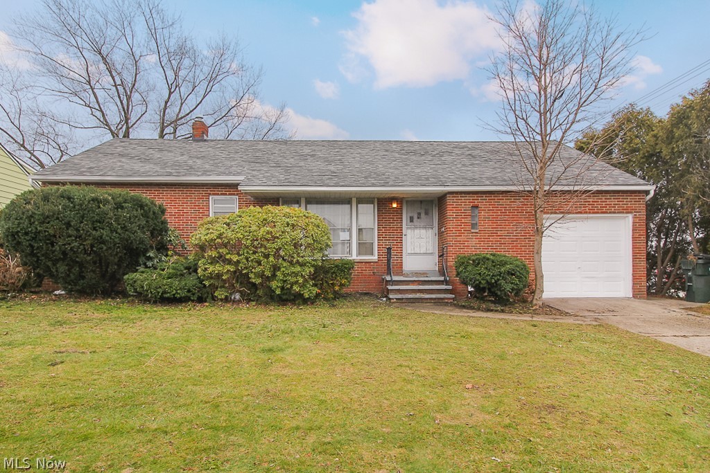 4012 Verona Road Cleveland, OH 44121 - Photo 1 of 35
