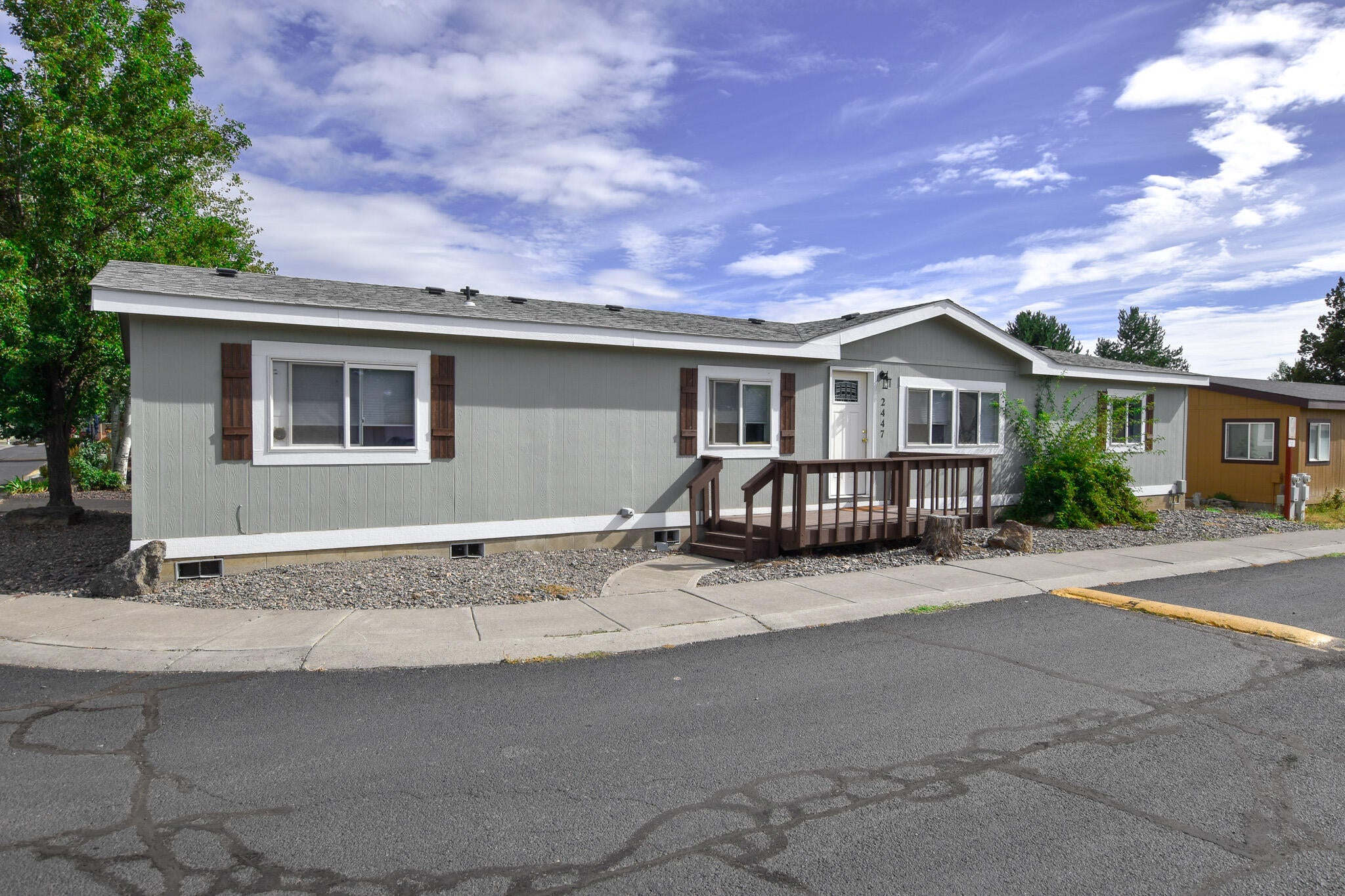 2447 Southwest Mariposa Loop Redmond, OR 97756 - Photo 2 of 26 #2
