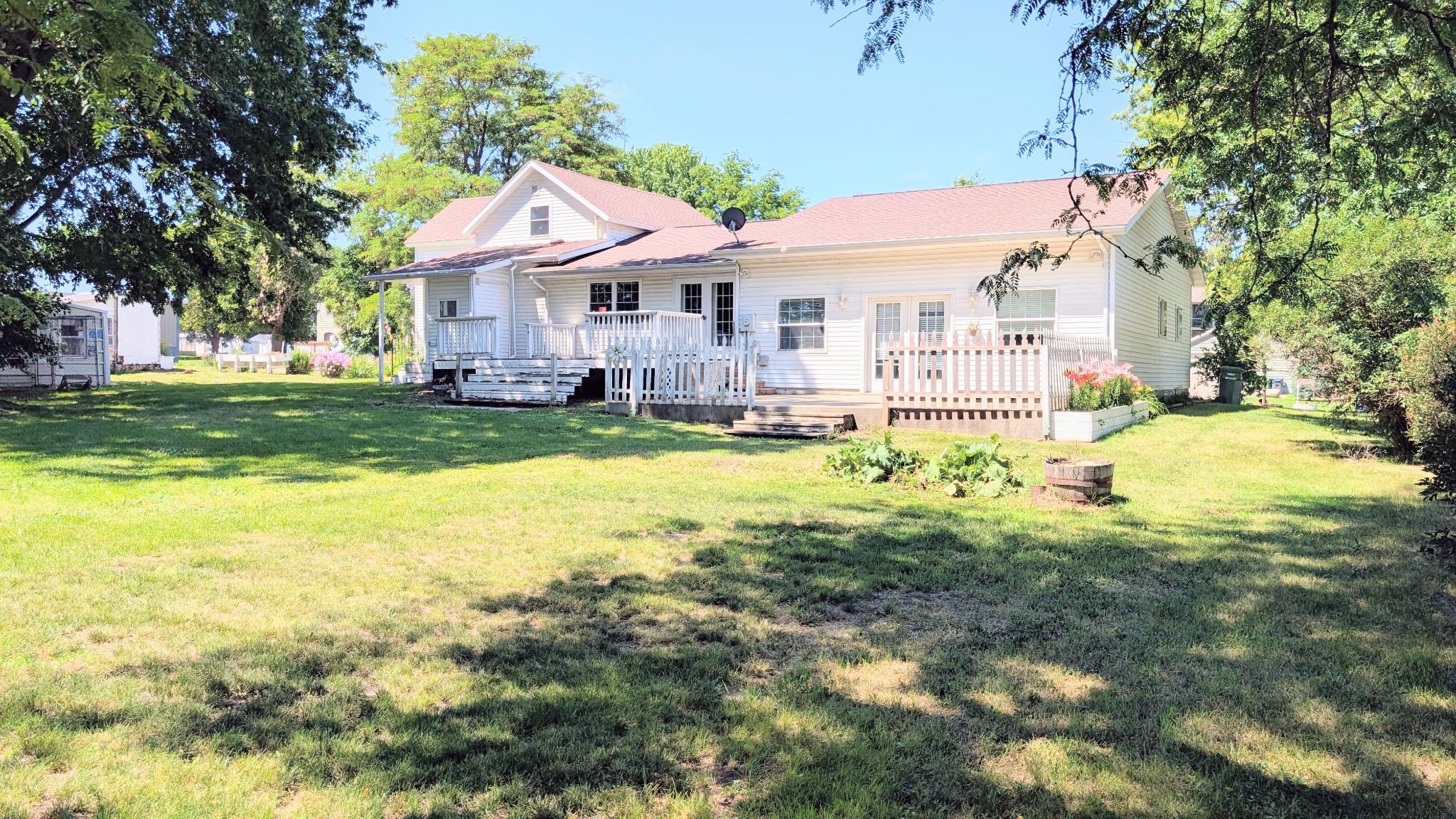 104 Indiana Avenue Adrian, MN 56110 - Photo 33 of 38