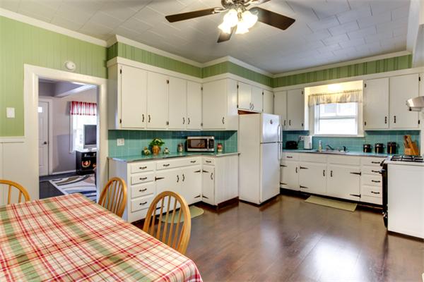 2-4 Hayes Street Maynard, MA 01754 - Photo 8 of 22 Gallery Image 8