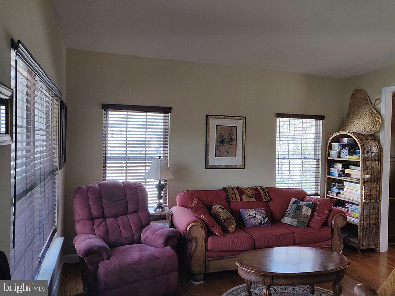 4023 Brummel Road Pasadena, MD 21122 - Photo 5 of 56