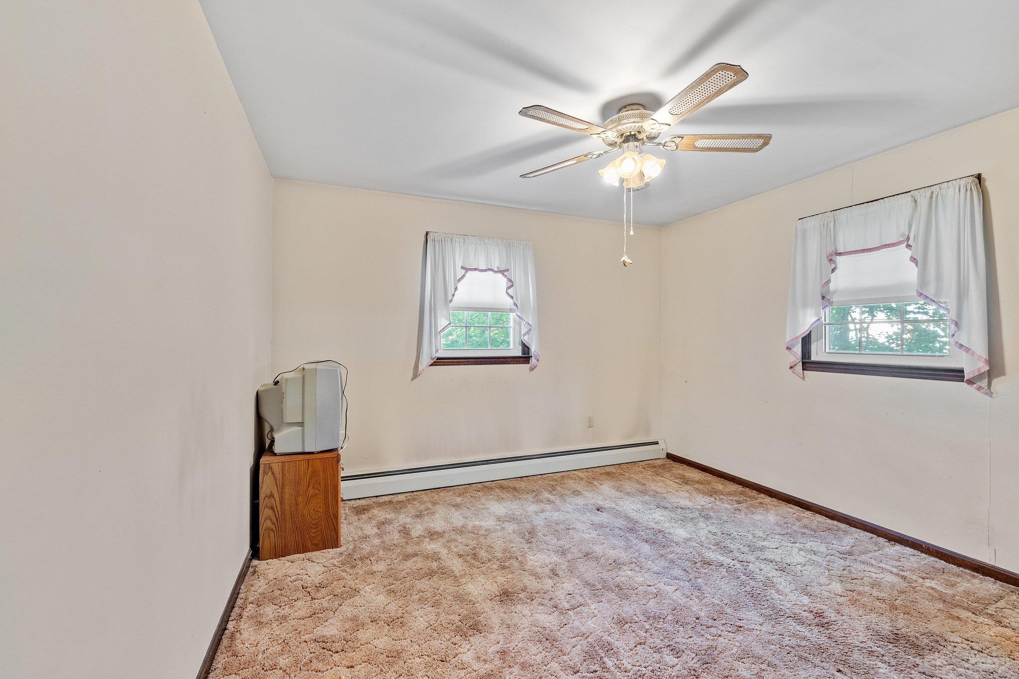 33 Loudon Road Pittsfield, NH 03263 - Photo 23 of 34