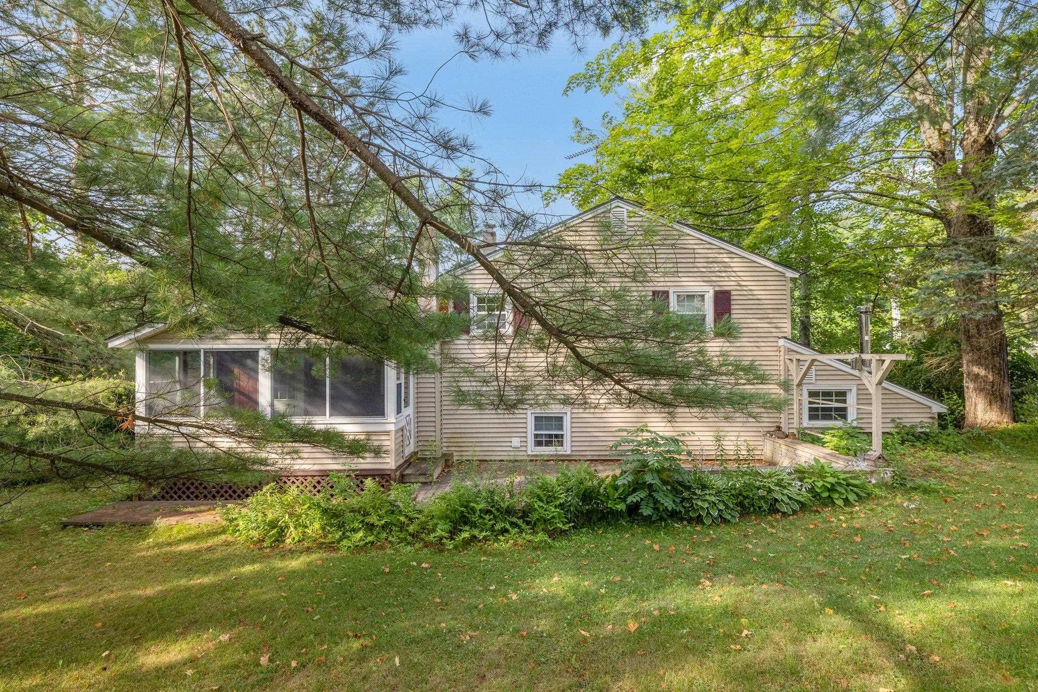 33 Loudon Road Pittsfield, NH 03263 - Photo 4 of 34