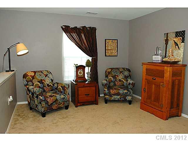 810 Risburg Lane Charlotte, NC 28262 - Photo 6 of 16