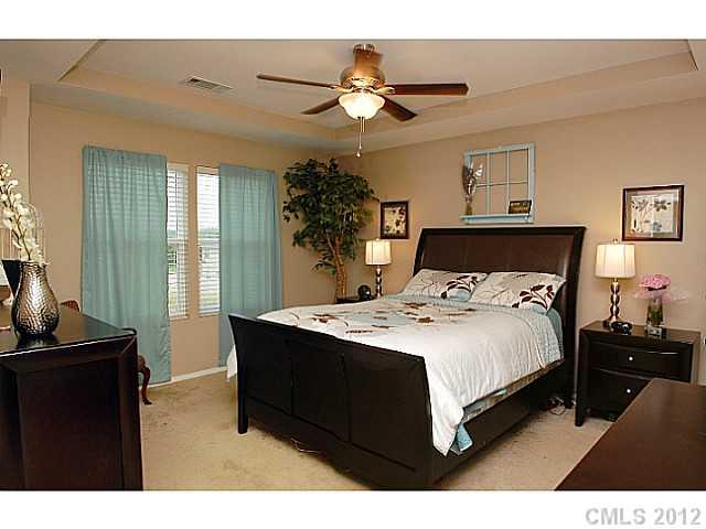 810 Risburg Lane Charlotte, NC 28262 - Photo 7 of 16