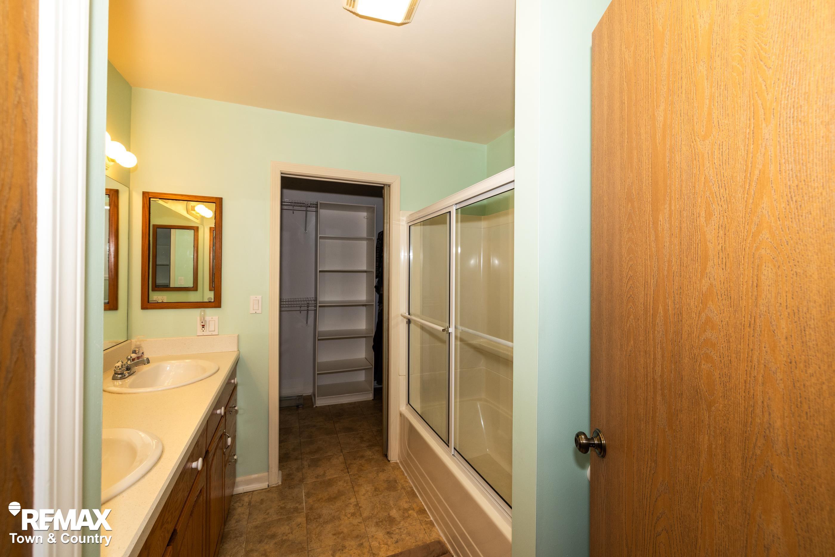 7444 Potter Road Flushing, MI 48433 - Photo 30 of 58 50198457-0212be71-ec36-4598-8414-eb8efd4607d6.JPG