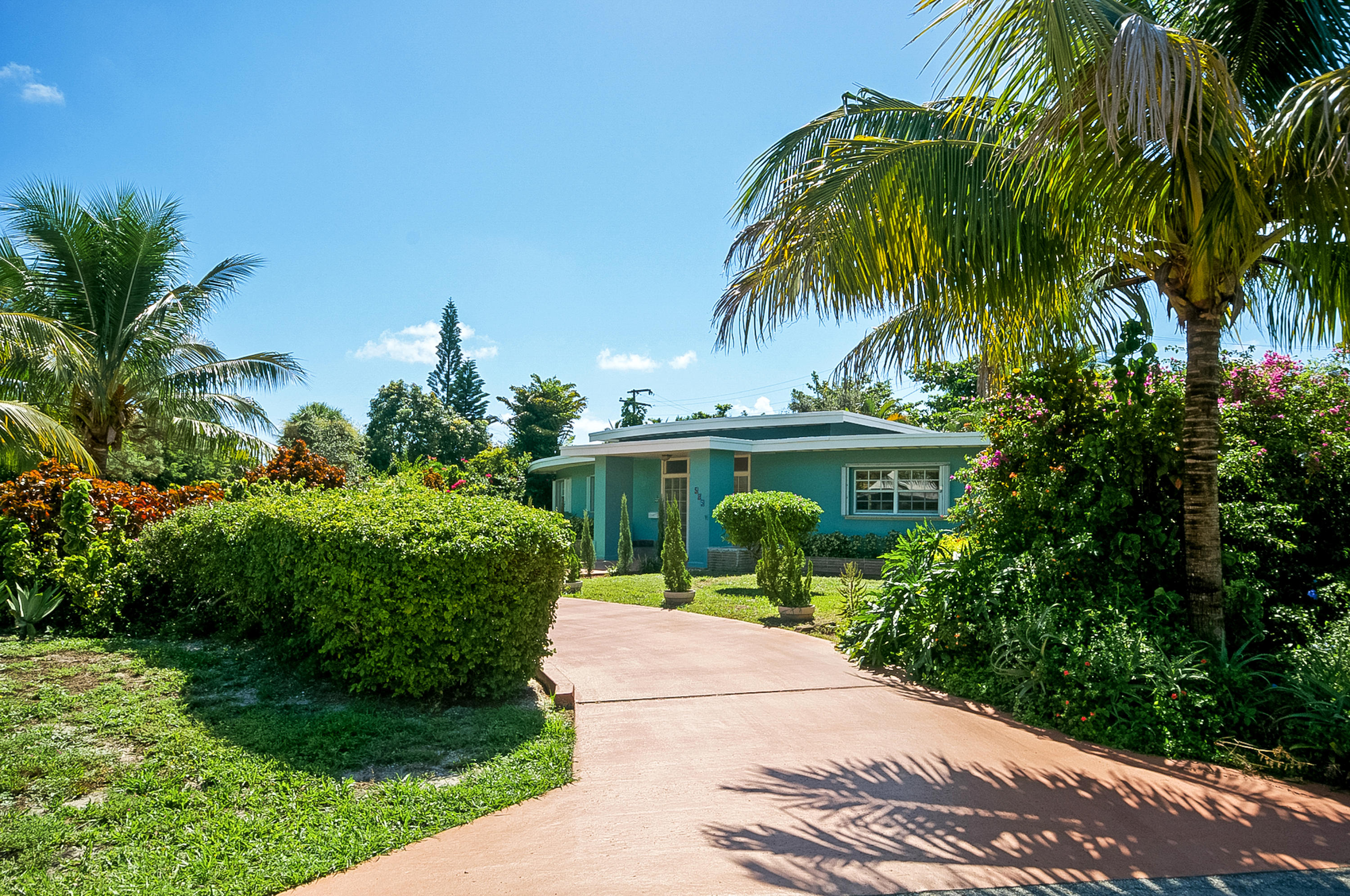525 Rye Lane Delray Beach, FL 33444 - Photo 3 of 23 525_rye_lane_MLS_HID1118500_ROOMexterior