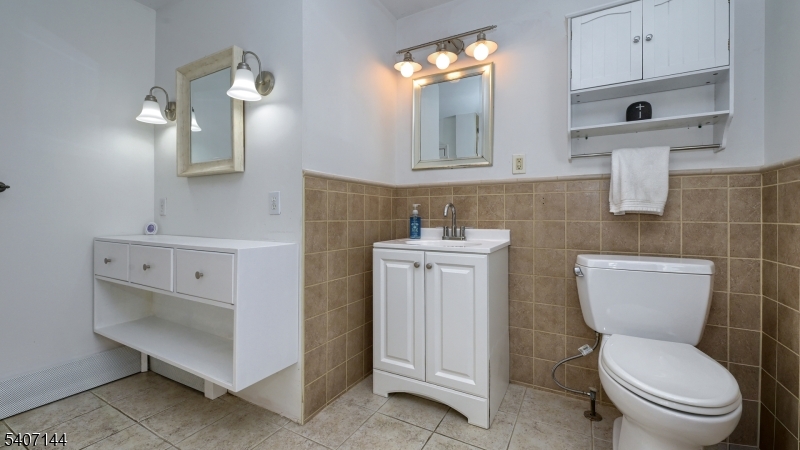 23 Sussex Road Clifton, NJ 07012 - Photo 18 of 24