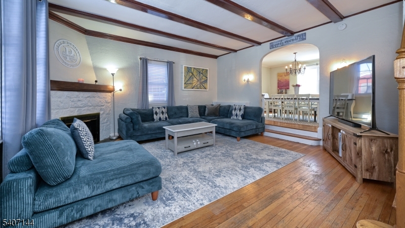 23 Sussex Road Clifton, NJ 07012 - Photo 2 of 24