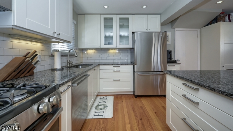 23 Sussex Road Clifton, NJ 07012 - Photo 10 of 24