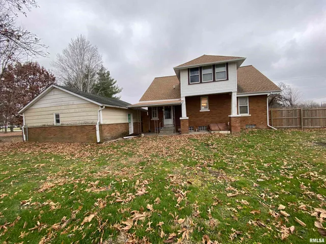 $99,900 | 178 South Main Street, Smithfield, IL 61477