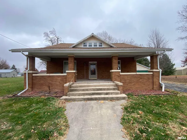 $99,900 | 178 South Main Street, Smithfield, IL 61477