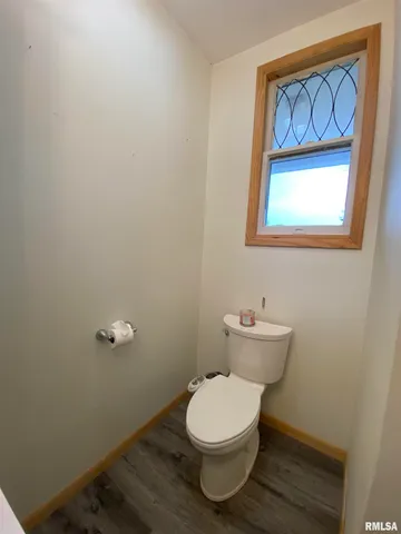 $99,900 | 178 South Main Street, Smithfield, IL 61477