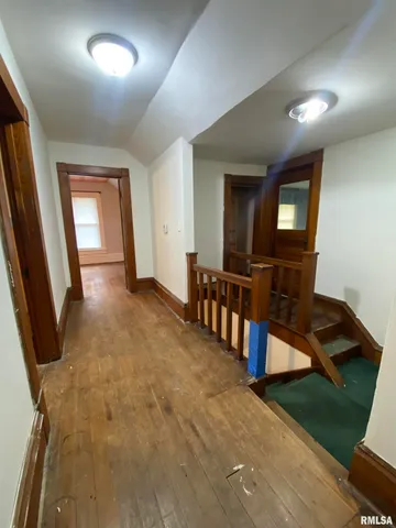 $99,900 | 178 South Main Street, Smithfield, IL 61477